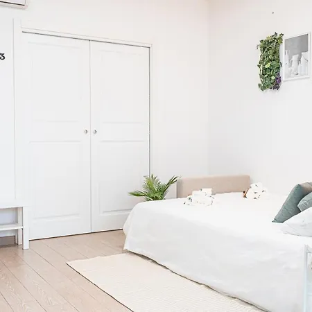 Apulialux - Elegant Apartment Con Netflix Bari Exterior photo